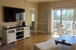 687 Riverwalk Dr.  photo 4