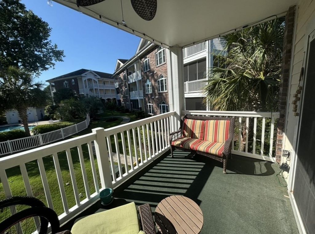 687 Riverwalk Dr.  Photo 28