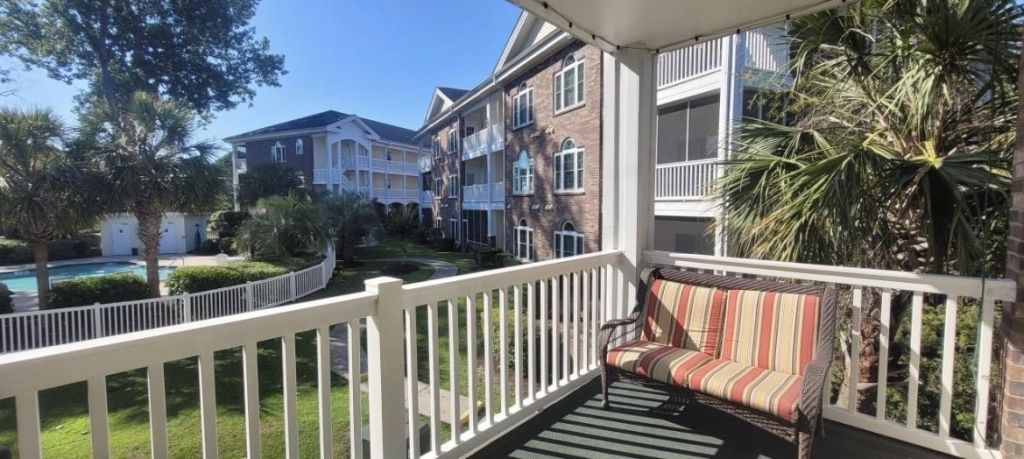 687 Riverwalk Dr.  Photo 29