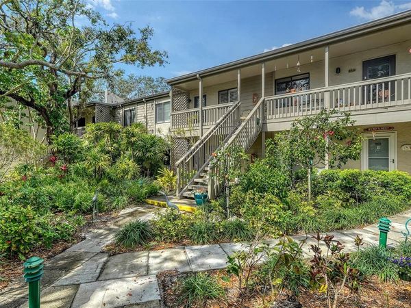 1601 PELICAN POINT DRIVE , Unit HA212, SARASOTA, FL 34231