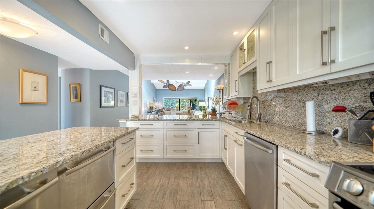 1601 Pelican Point Drive, Unit HA212, Sarasota, FL 34231 Photo