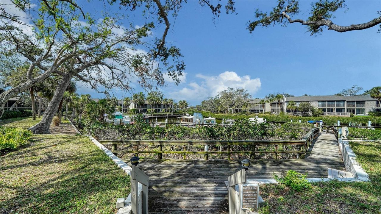 1601 Pelican Point Drive, Unit HA212, Sarasota, FL 34231 Photo