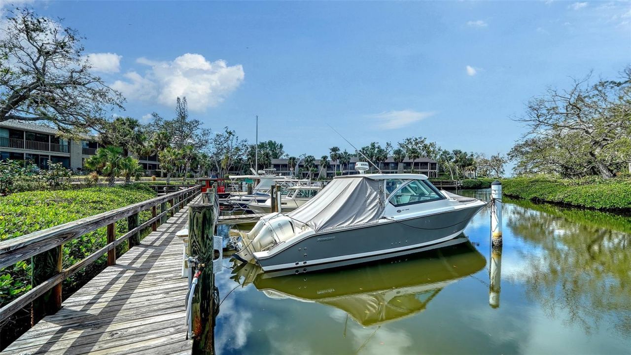 1601 Pelican Point Drive, Unit HA212, Sarasota, FL 34231 Photo