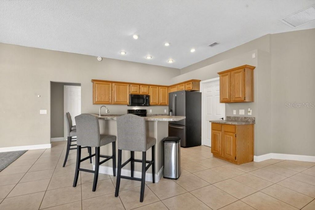 2210 Blossomwood Drive, Oviedo, FL 32765 Photo