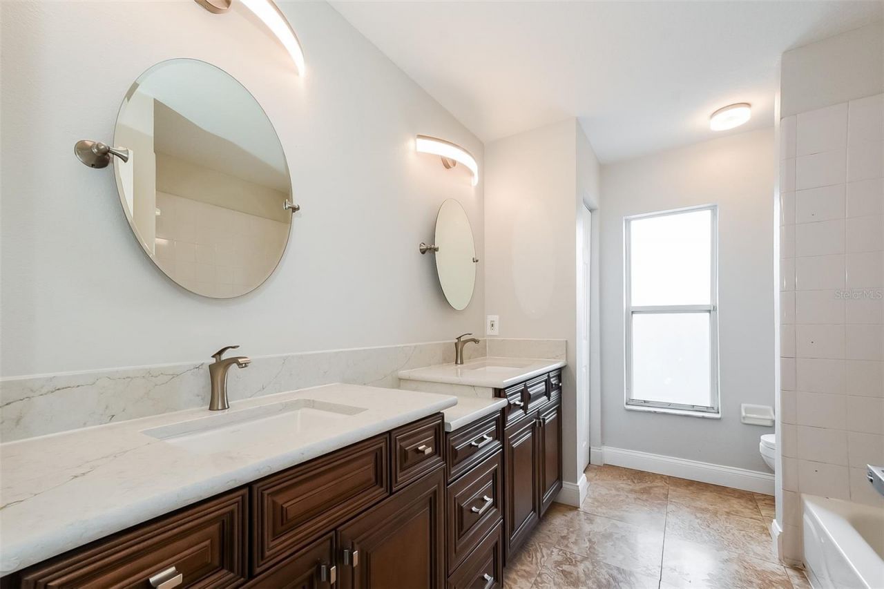 176 Hanging Moss Drive , Oviedo, FL 32765 Photo