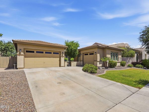 3142 E TONTO Drive, Gilbert, AZ 85298