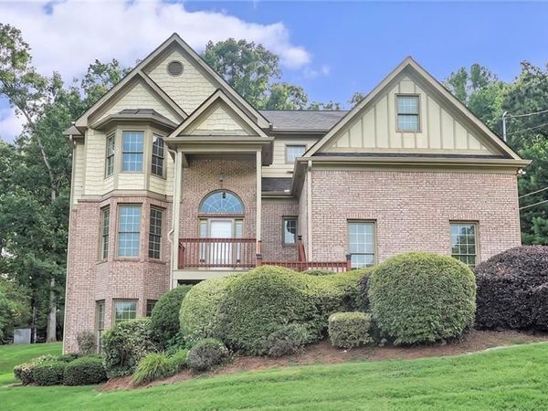 3641 Mountain Cove Road , Snellville, GA 30039