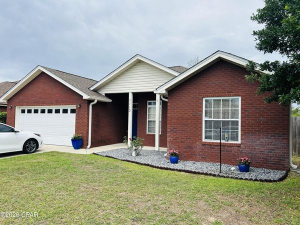 1113 N Haven Circle , Lynn Haven, FL 32444