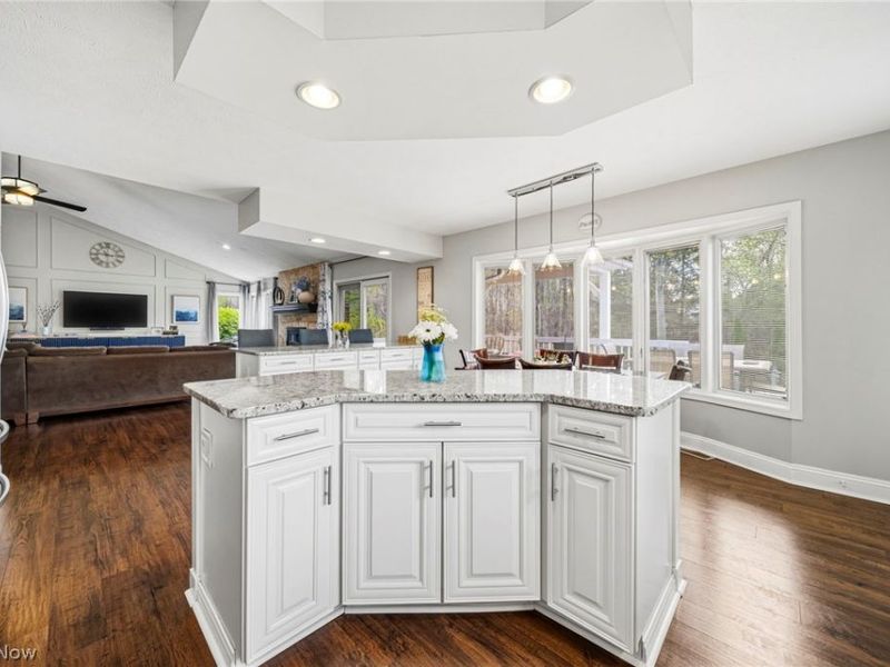 7285 Summerhill Drive, Concord Township, OH 44077 Photo 15