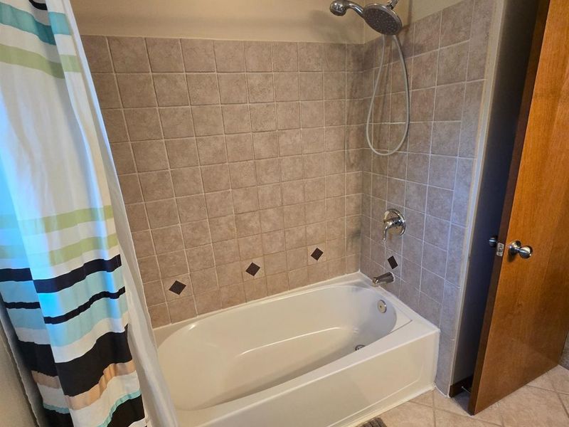 3840 Hickory View Drive, Fairfield Twp, OH 45011 Photo 16