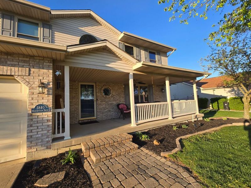 3840 Hickory View Drive, Fairfield Twp, OH 45011 Photo 2