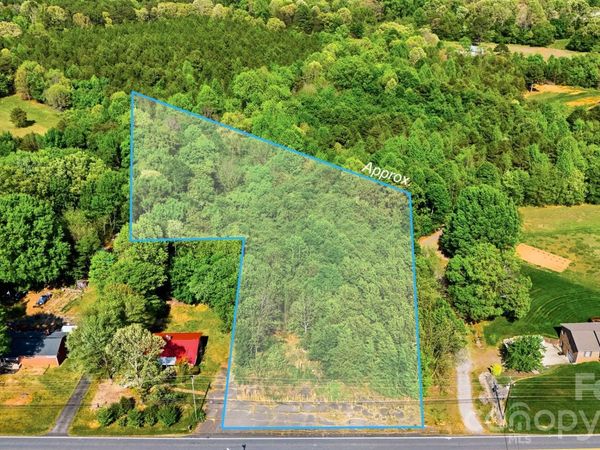 1721 Kool Park Road NE, Hickory, NC 28601