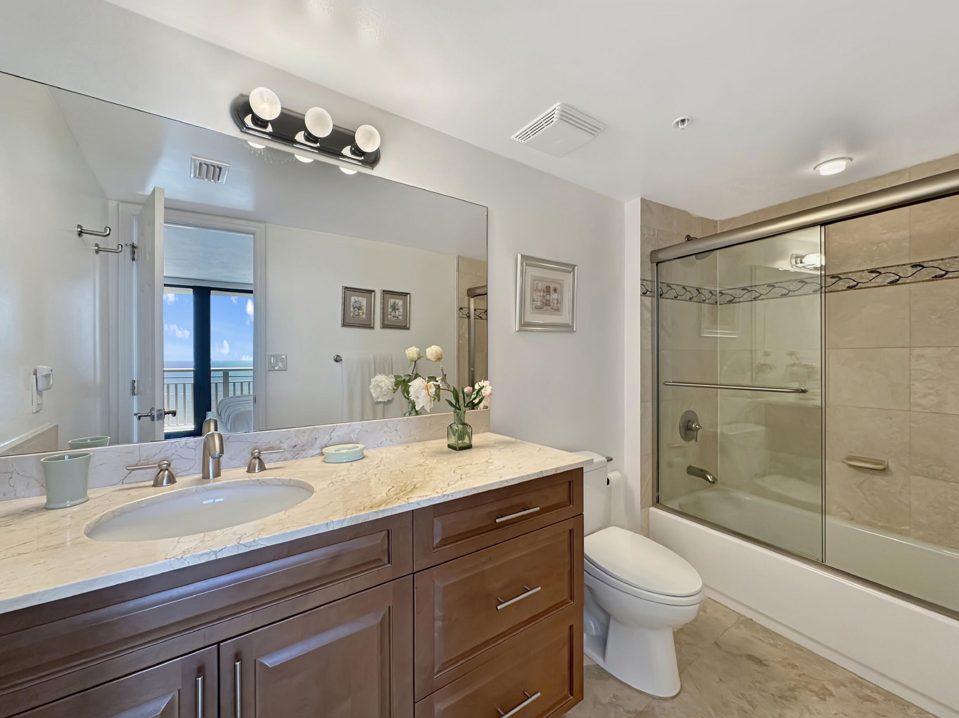 3000 N Ocean Drive, Unit 40e, Riviera Beach, FL 33404 Photo