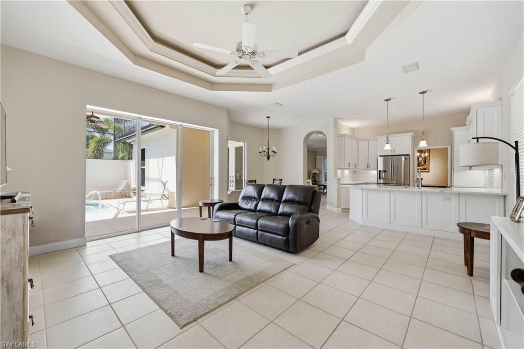 9227 Troon Lakes Dr, Naples, FL 34109 Photo