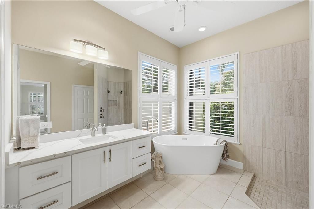 9227 Troon Lakes Dr, Naples, FL 34109 Photo