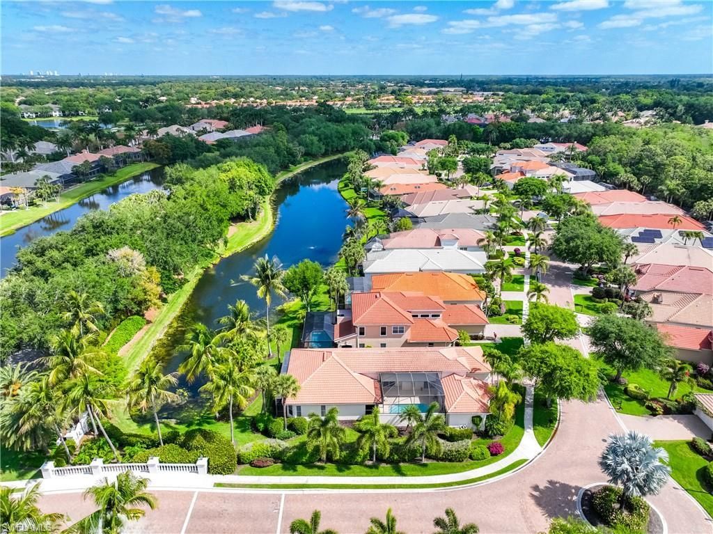 9227 Troon Lakes Dr, Naples, FL 34109 Photo