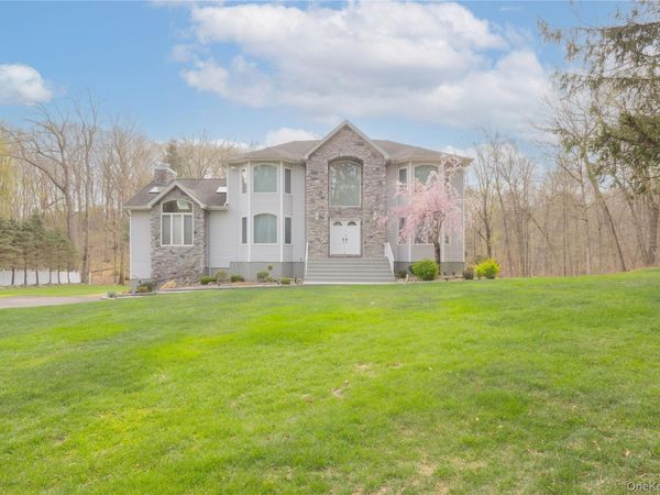 774 Haverstraw Road, Suffern, NY 10901