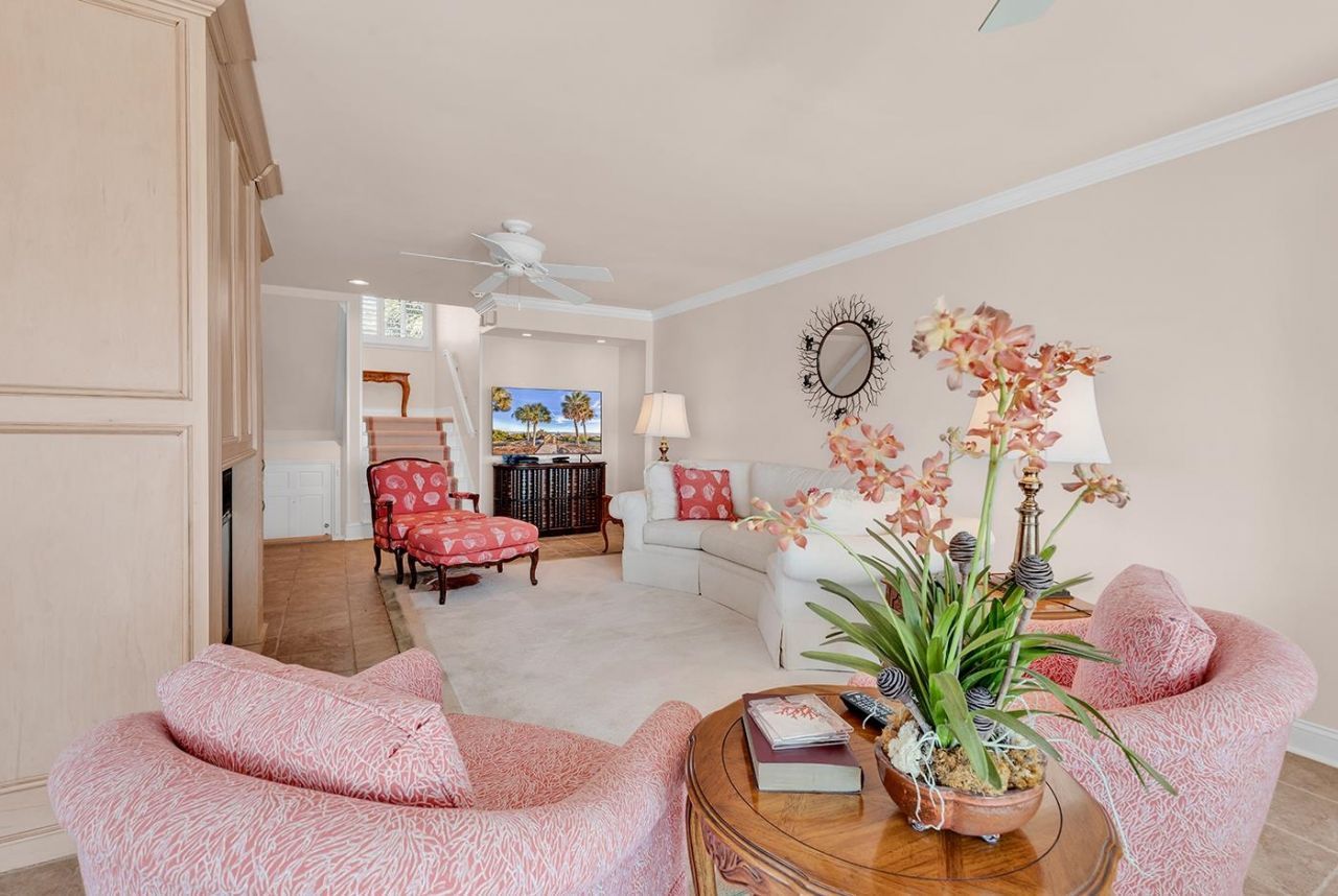 200 Breakers Reef Dr.  Photo 7