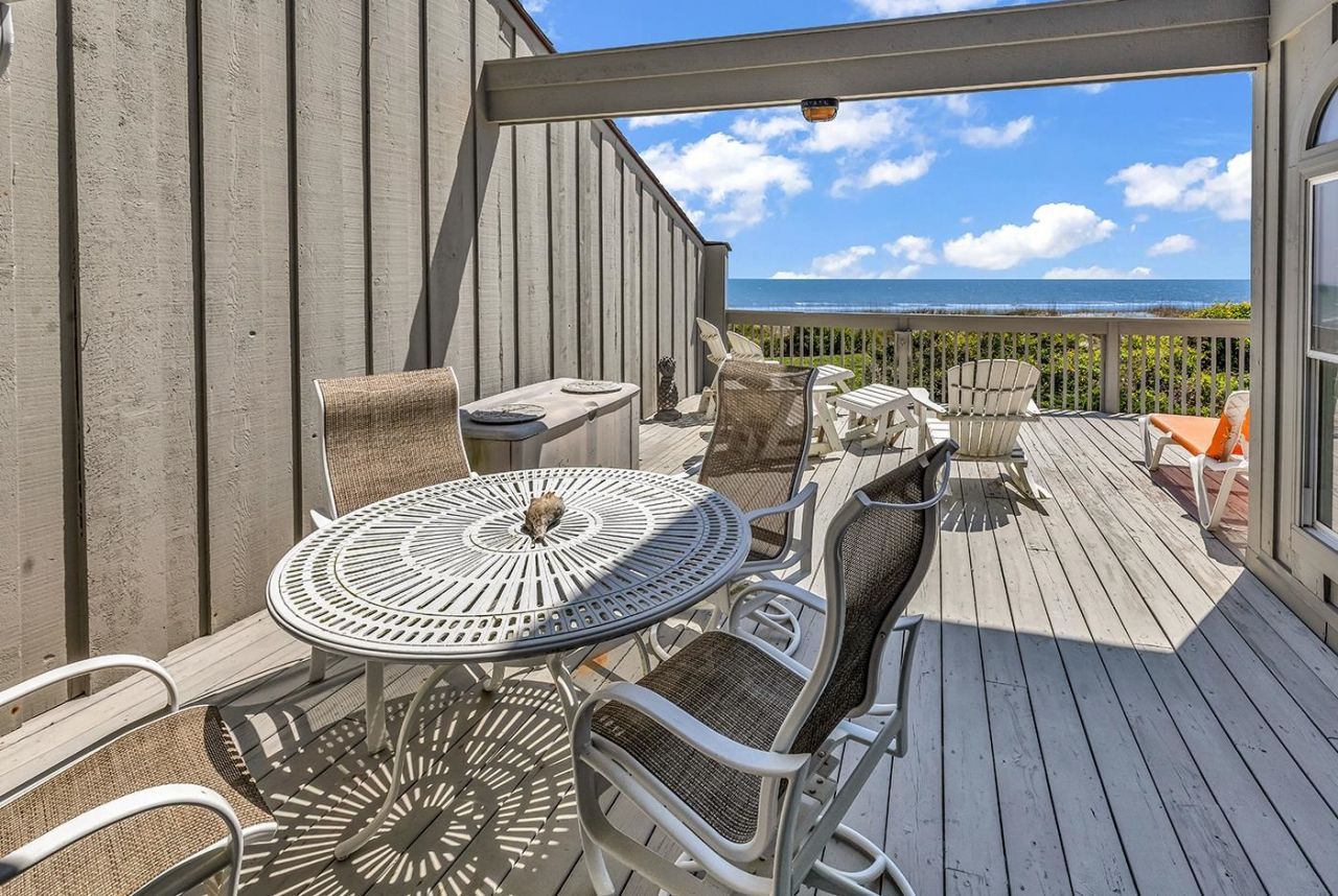 200 Breakers Reef Dr.  Photo 9