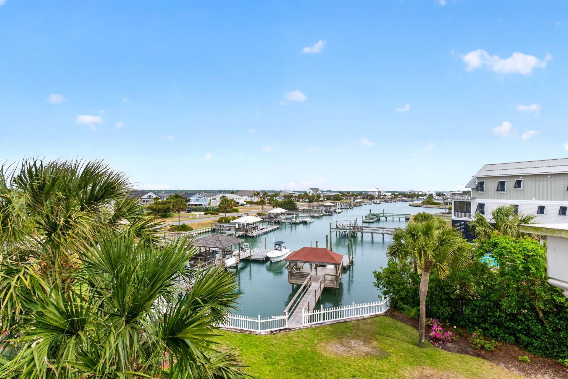 2254 S Waccamaw Dr. Photo 4