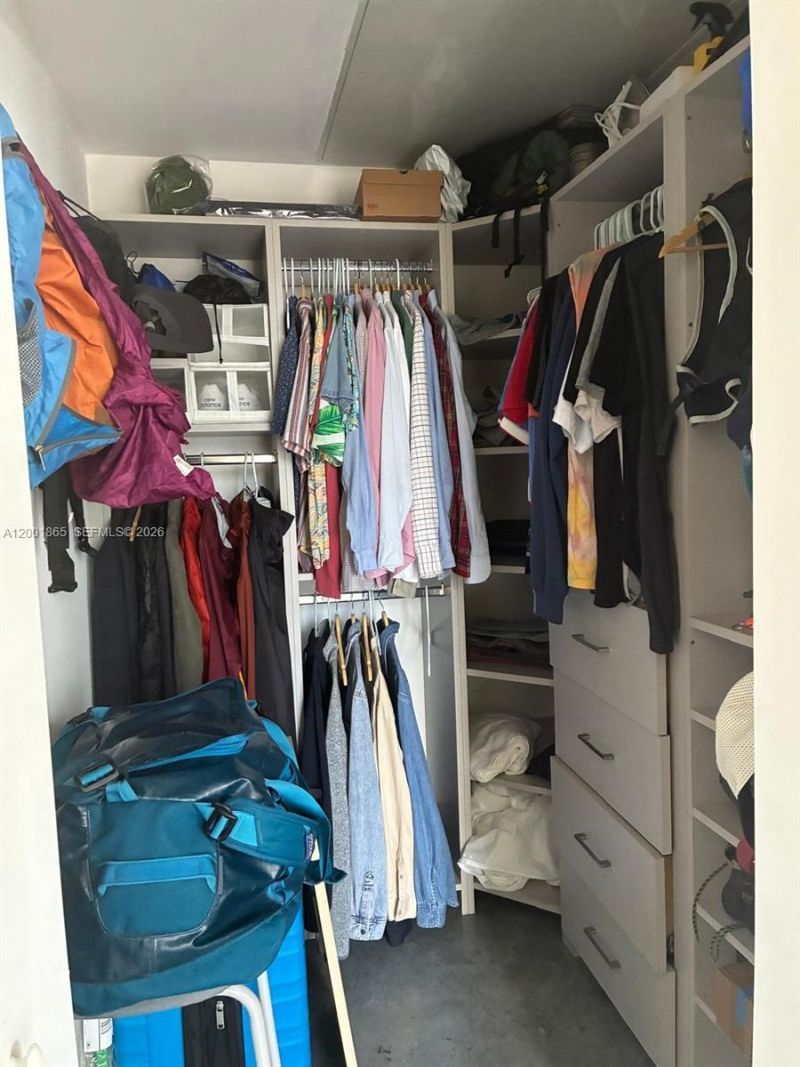 151 SE 1st St , Unit 2203, Miami, FL 33131 Photo