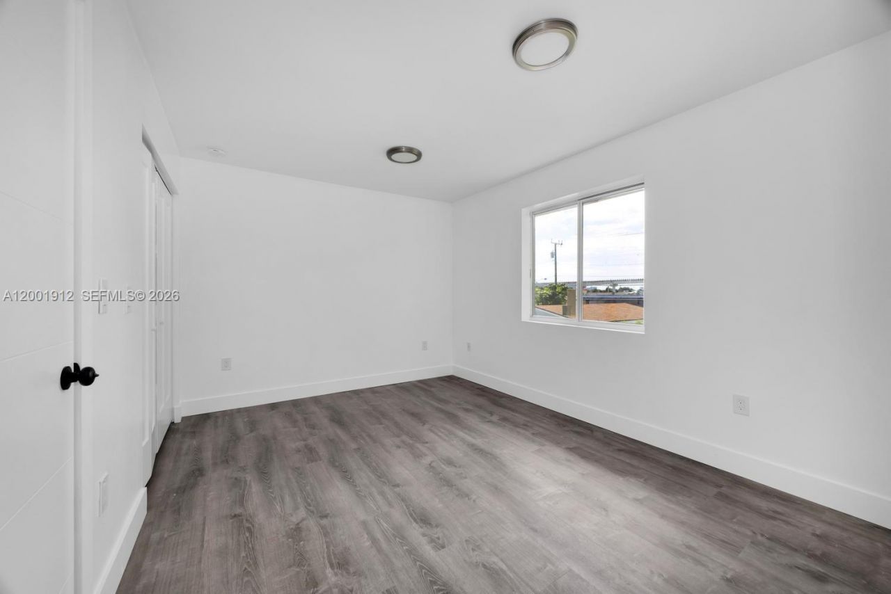 2956 NW 44 St , Miami, FL 33142 Photo