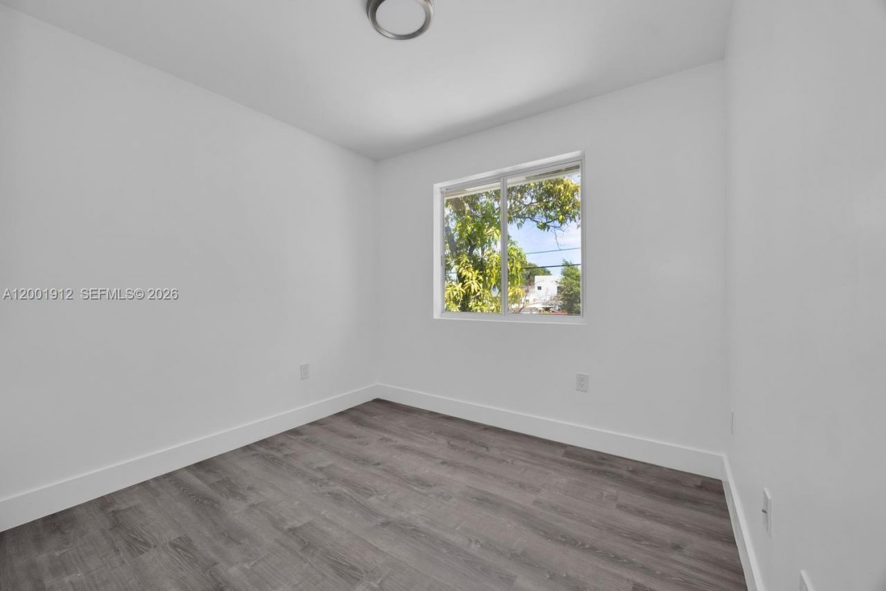 2956 NW 44 St , Miami, FL 33142 Photo