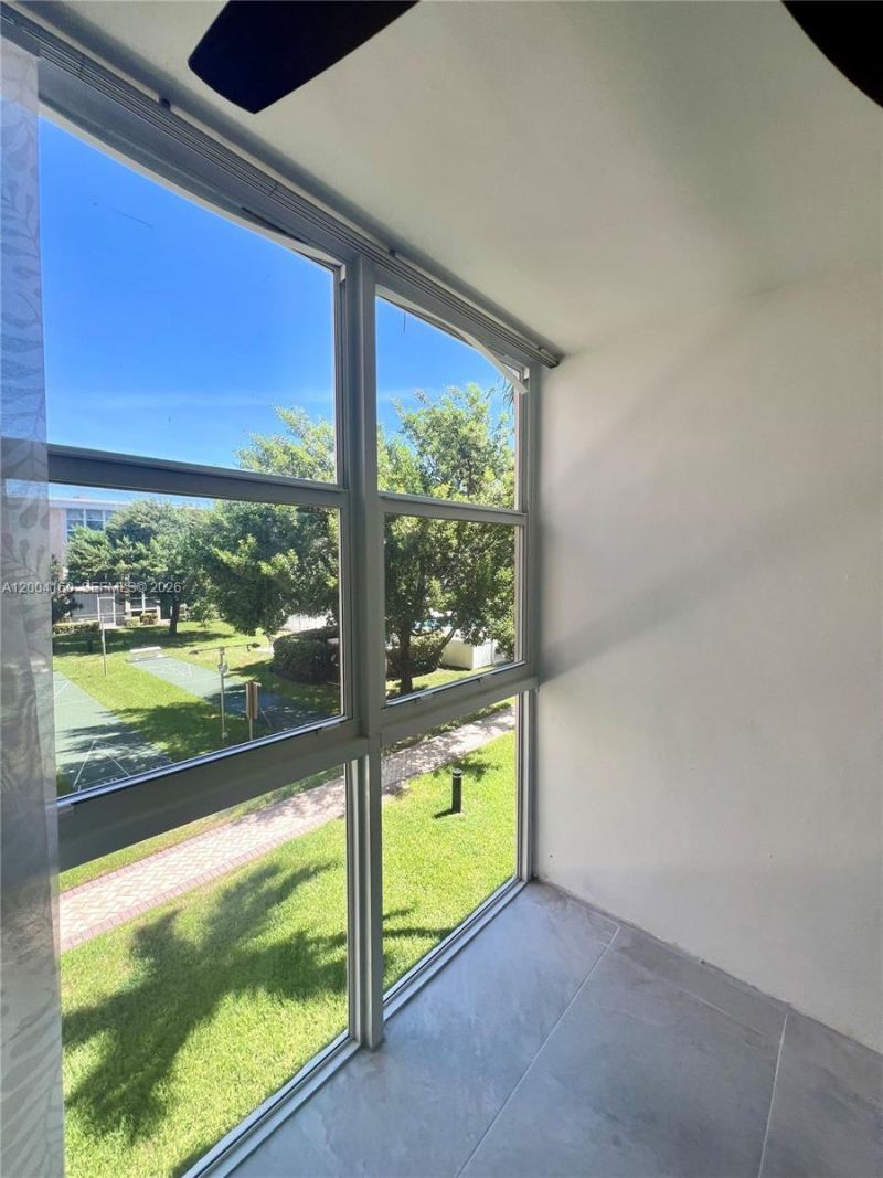 1481 S Ocean Blvd , Unit 211E, Lauderdale by the Sea, FL 33062 Photo