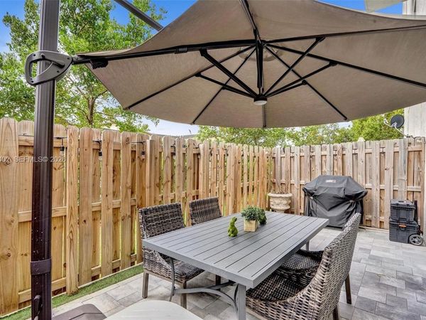 10437 NW 82nd St , Unit 5, Doral, FL 33178