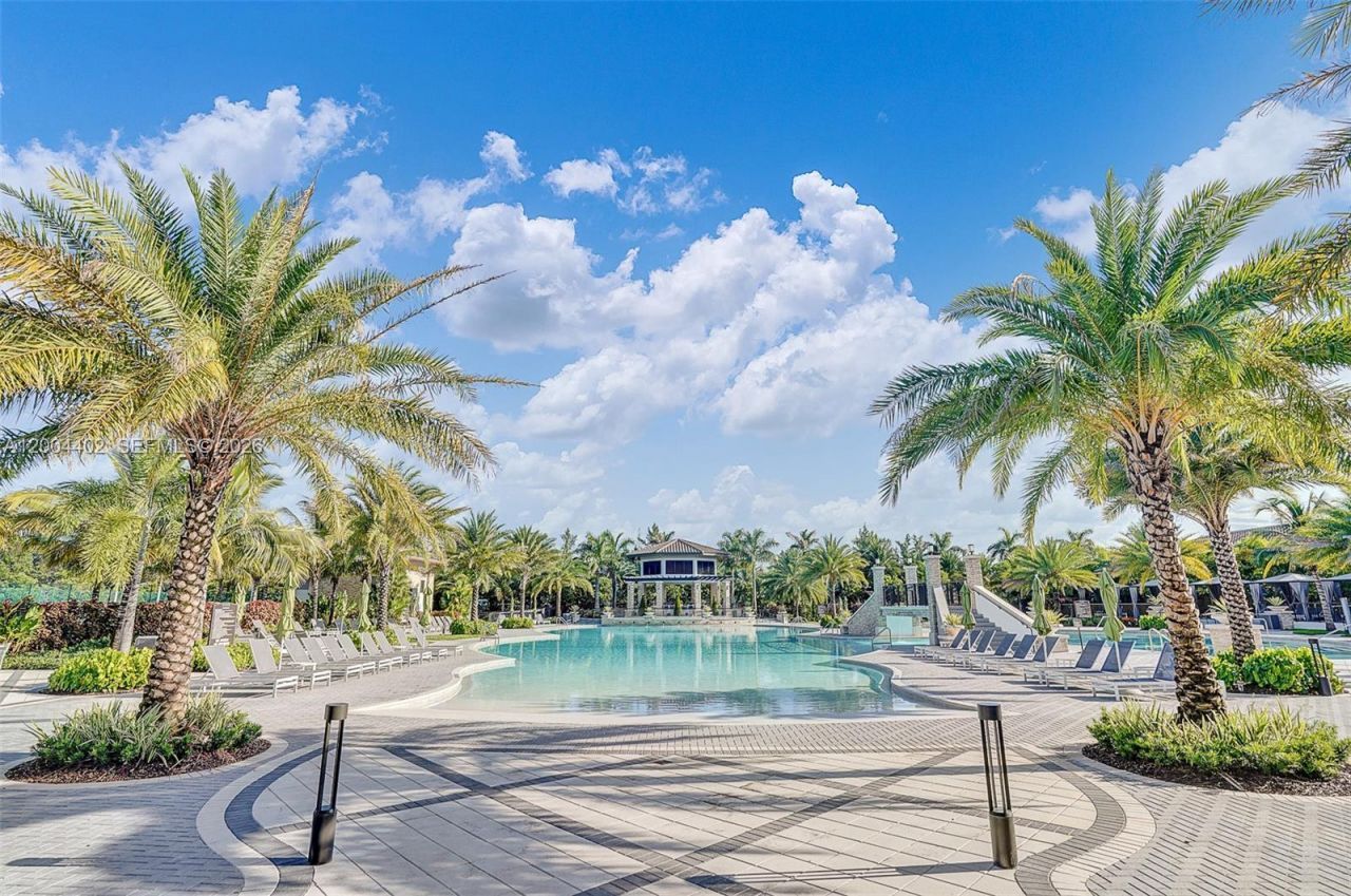 10437 NW 82nd St , Unit 5, Doral, FL 33178 Photo