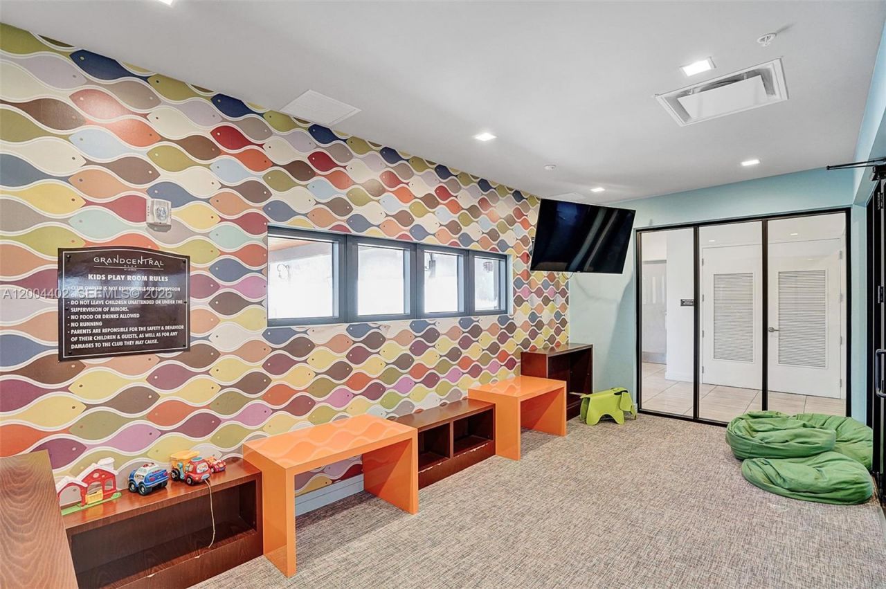 10437 NW 82nd St , Unit 5, Doral, FL 33178 Photo