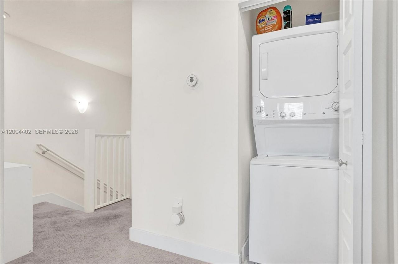 10437 NW 82nd St , Unit 5, Doral, FL 33178 Photo