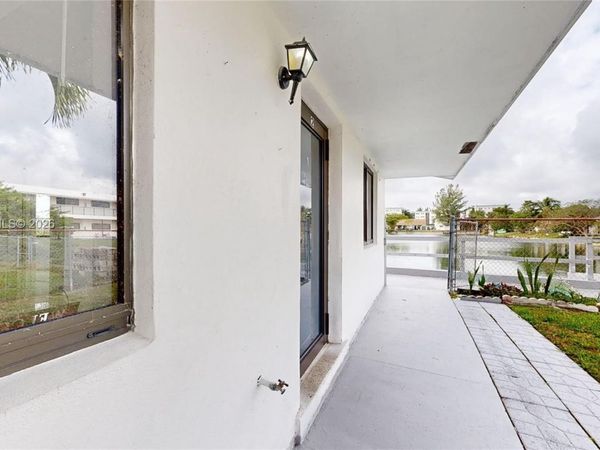 220 SW 8th Ave , Unit 1-2, Hallandale Beach, FL 33009