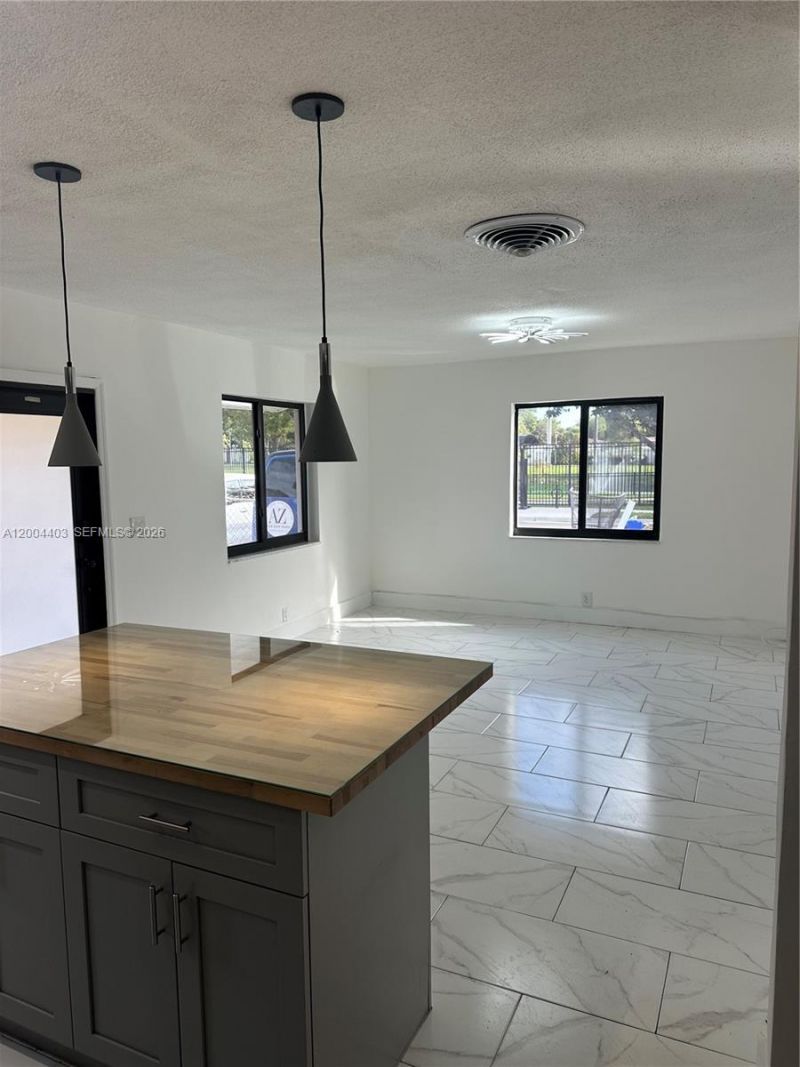 220 SW 8th Ave , Unit 1-2, Hallandale Beach, FL 33009 Photo