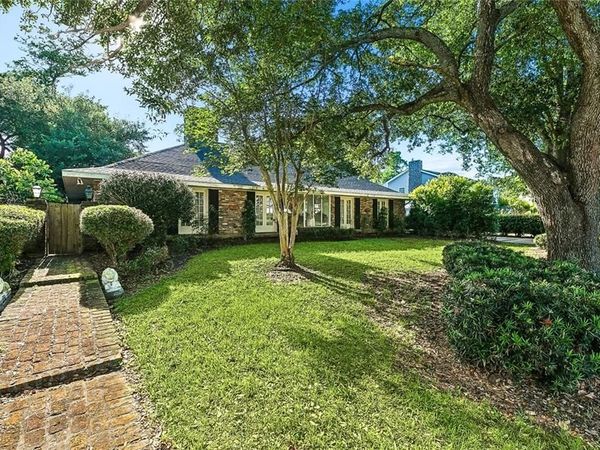 28 CHATEAU PONTET CANET Drive, Kenner, LA 70065