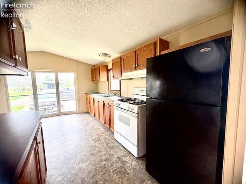 1121 Clayberg Road, Unit 65, Greenwich, OH 44837 Photo 4