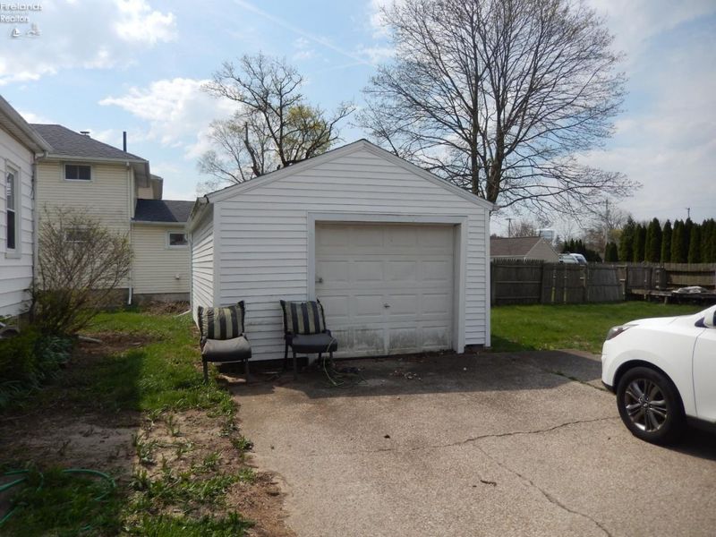 1805 Sycamore Line, Sandusky, OH 44870 Photo 3