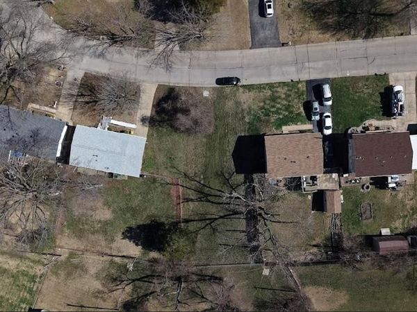 4309 Snelson Drive , St Louis, MO 63129