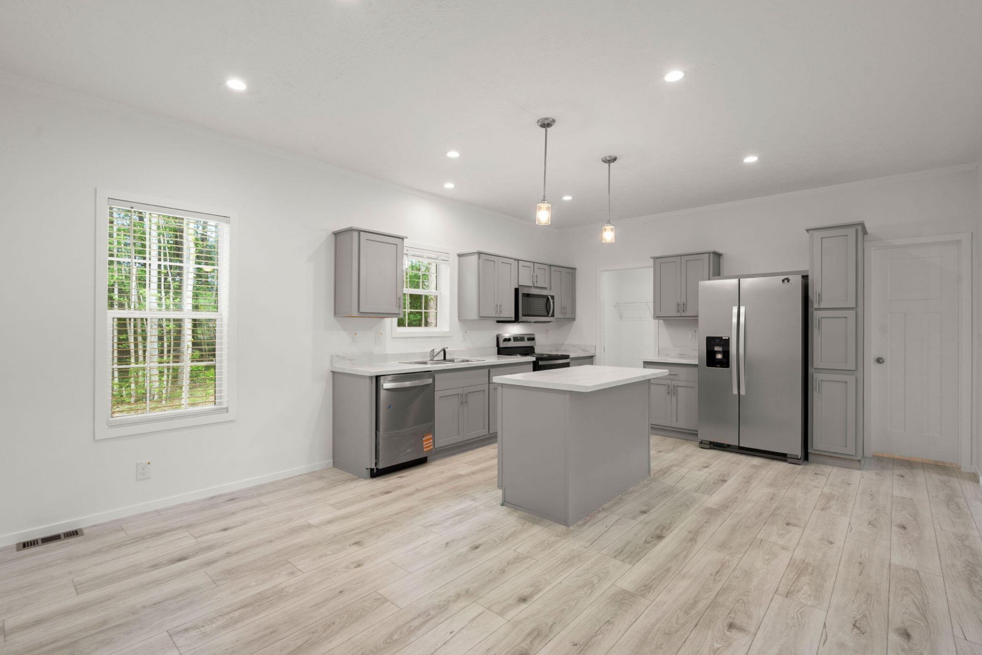 236 Gaines Circle Photo 10