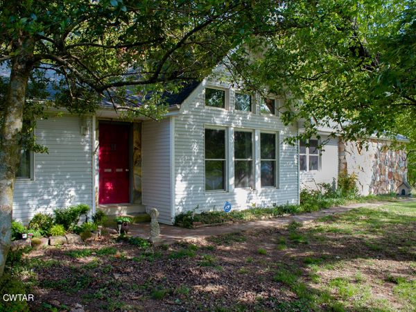 565 Gilkey Road, Henry, TN 38231
