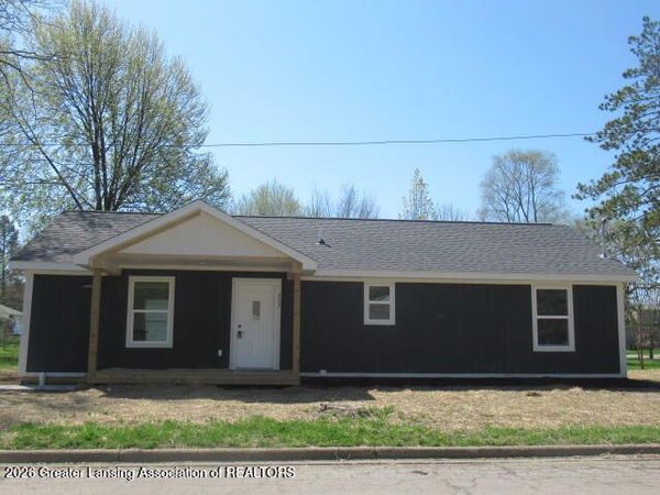 735 Grace Street, Owosso, MI 48867