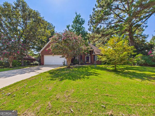 109 Quinelle Drive, Perry, GA 31069