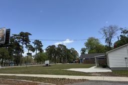 1249 Remount Road  photo 4