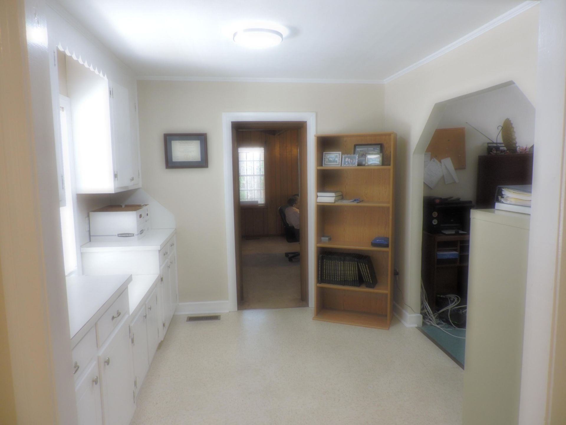 5453 Paulson Street Photo 12