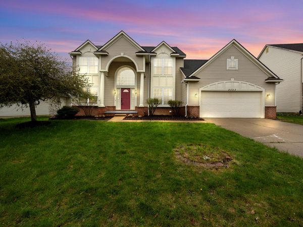 2353 Timbercrest Court, Ann Arbor, MI 48105