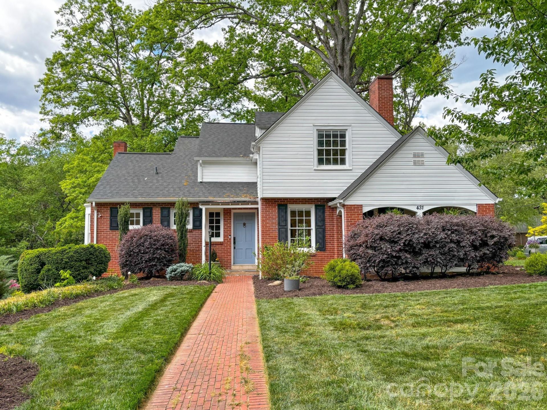 431 9th Street Nw, Hickory, NC 28601 Main Photo