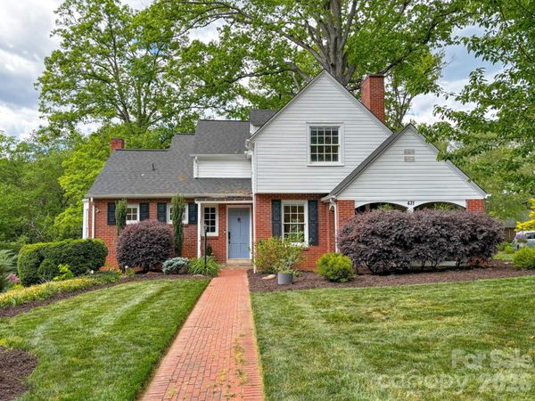 431 9th Street NW, Hickory, NC 28601