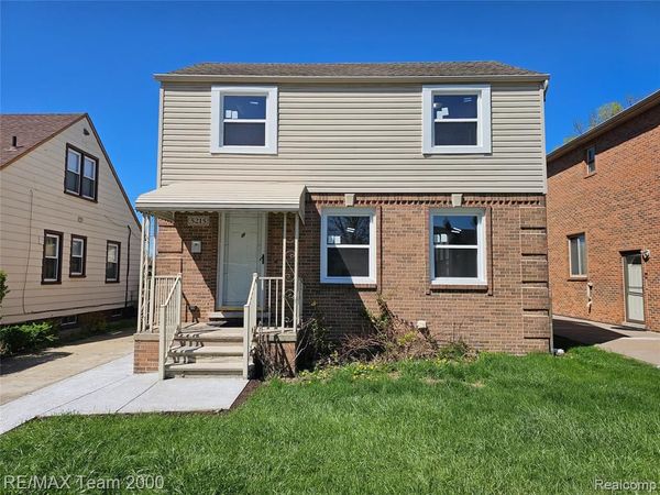 5215 CURTIS Street, Dearborn, MI 48126