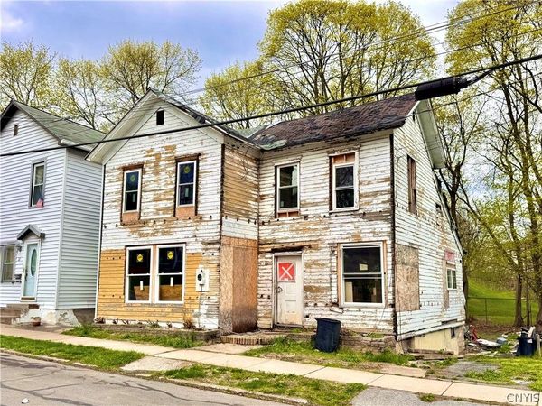 20 Venice Street , Auburn, NY 13021