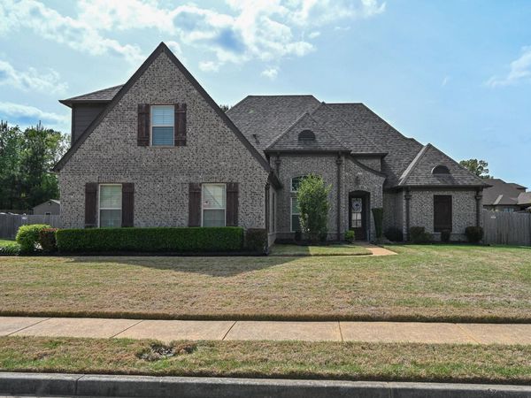 5093 LAUREL SPRINGS DR, Memphis, TN 38125